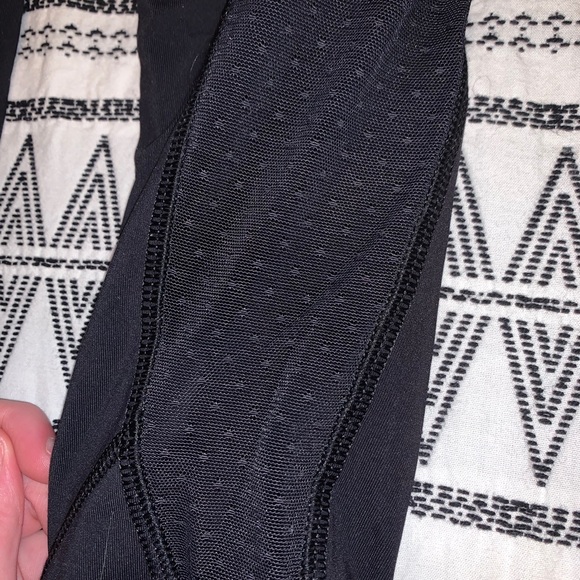 Rare lululemon Polkadot leggings - Picture 8 of 8